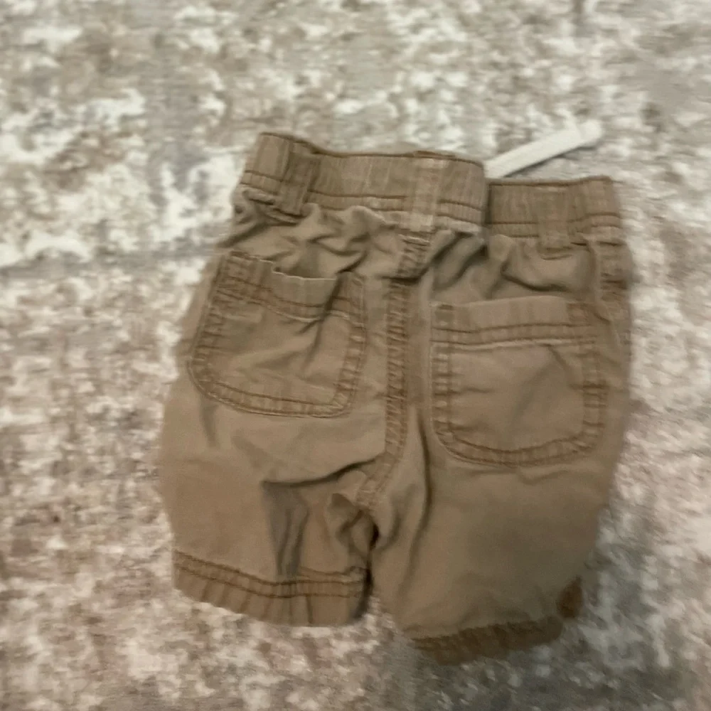 Old Navy Tan Kids Shorts with drawstrings size 6-12M